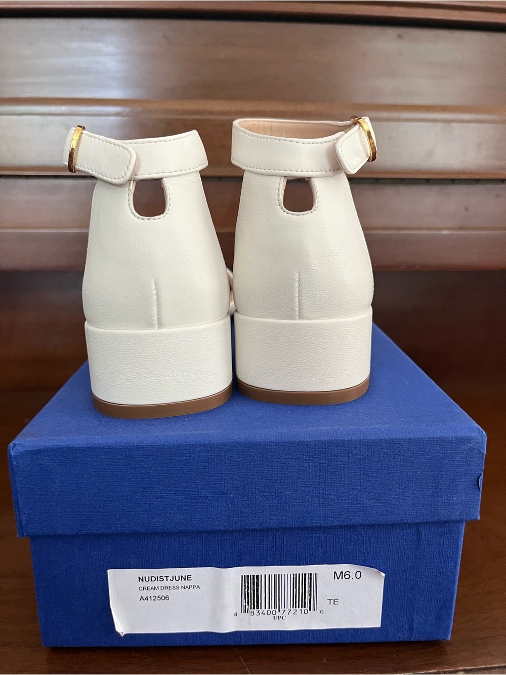 Stuart Weitzman Nudist June Sandal Size 6